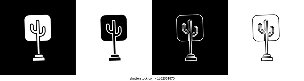 Establecer icono de árbol aislado en fondo blanco y negro. Símbolo de bosque.  Ilustración vectorial