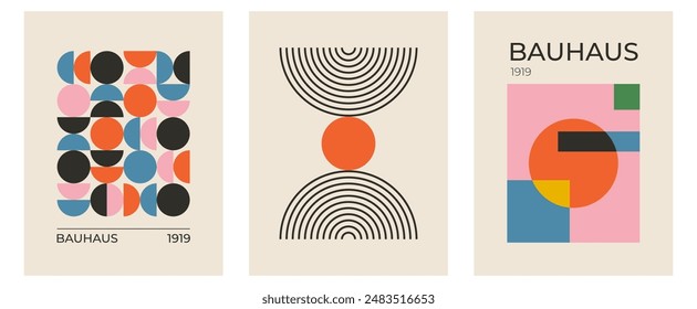 Set von trendigen modernen abstrakten geometrischen Bauhaus-Vektorgrafik-Plakaten mit Kreis-, Quadrat-Linienform. Minimalistischer Druck für Wandkunstdekoration, Postkarten- oder Broschüren-Cover-Design im Retro-Stil.