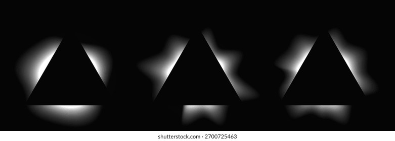 Conjunto de quadros de iluminação de triângulo com gradiente. Três faixas de néon branco isoladas sobre fundo preto. Ilustração vetorial
