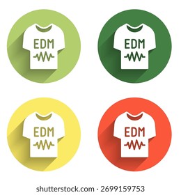 Conjunto de icono de camiseta aislado con fondo de sombra larga. Botón de círculo de color. Vector