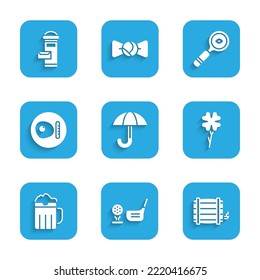 Set Umbrella, Golf club with ball on tee, Wooden barrel, Four leaf clover, beer mug, British breakfast, Magnifying glass and London mail box icon. Vector