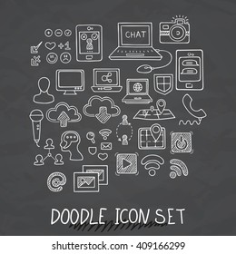 Conjunto de iconos Doodle universales. Variedad de temas. Computadoras, Comunicaciones, Nubes, Redes Sociales.