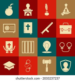 Establecer la protección de los usuarios, las esposas, la maleta, el tintero de Feather, el libro de la Biblia Sagrada, la caja fuerte, la bomba lista para explotar y el icono de la porra de goma de la policía. Vector