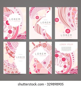 Conjunto de Plantillas de diseño de Vector. Folletos en estilo colorido al azar. Marcos y fondos de Antiguas. Diseños de Zentangle.