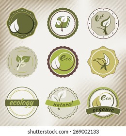 Conjunto de insignias de ecología de Vector en estilo retro y colores en el fondo claro