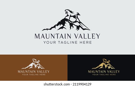 Set von Vektorgrafik-Gebirge- und Outdoor-Abenteuer-Logo-Designs, Vintage-Stil 