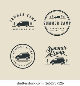 Set von Vintage Camper van Auto Vektorillustration Logo, Embleme und Abzeichen einzeln. Sommerlager und Surfen.