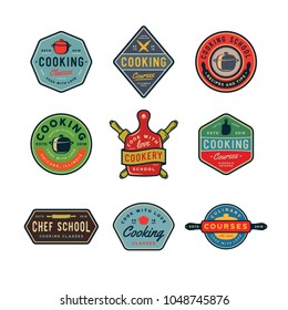 set of vintage cooking classes logos. retro styled culinary school emblems, badges, design elements, logotype templates. vector illustration
