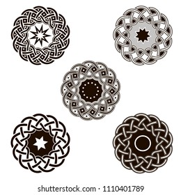 Set of vintage icons of traditional celtic style ornament. Isolated vignettes with classic celtic knots, black and white. Vector illustration