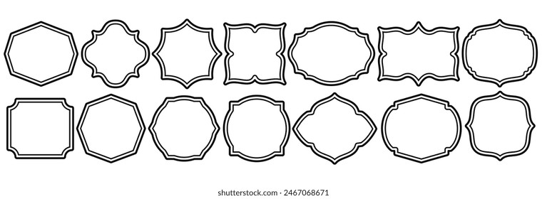 Conjunto de colecciones de forma de etiqueta vintage y distintivos. Ilustración vectorial. Plantilla negra para parche, insignias, superposición.	