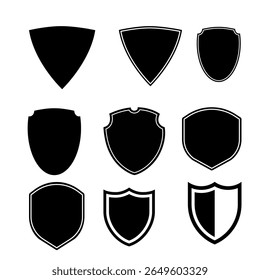 Um conjunto de coleções de formatos de etiquetas e emblemas antigos. Ilustração vetorial.Um modelo em preto diferente para correção, insígnias, sobreposição.