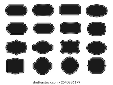 Um conjunto de etiquetas e emblemas antigos em diferentes formas. Ilustração vetorial. Um modelo preto com um quadro branco para patches, insígnias e sobreposições.