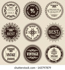 Conjunto de etiquetas antiguas sobre un fondo claro. Estilo retro. Colección Vintage