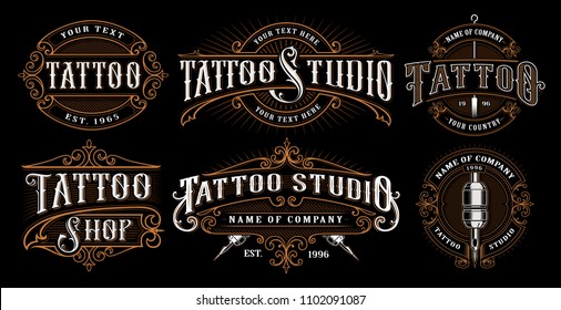 Набор винтажных тату-эмблем, логотипов, значков, графики на футболках. Иллюстрация надписи татуировки. Все элементы, текст находятся на отдельном слое. (ВЕРСИЯ ДЛЯ ТЕМНОГО ФОНА).
