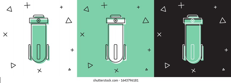 Ajuste el icono de filtro de agua aislado en fondo blanco y verde y negro. Sistema de filtración de agua. Sistema de osmosis inversa.  Ilustración vectorial