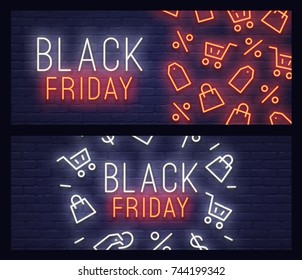 Definir faixa web Black Friday. Sinal de néon. Banner web, logotipo, emblema e etiqueta. Sinal de néon, placa brilhante, faixa de luz.