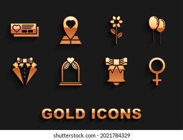 Arco de bodas, globos con cinta, símbolo de género femenino, campana sonora, traje, flor, corazón de boletos e icono del puntero del mapa. Vector