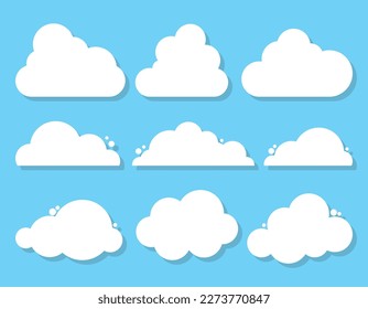 Conjunto de Iconos de la Nube Blanca en un estilo moderno y plano aislado en un fondo azul. Símbolo de nube para el diseño de tu sitio web, logotipo, aplicación. Ilustración del vector