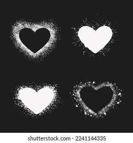 Conjunto de corazones de tinta blanca sobre fondo negro. Corazón de pintura con aerosol dibujado a mano. Grunge corazones vectoriales. Fondo de San Valentín. 