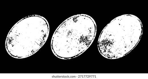 Set von weißen, schrägen Grunge-Ellipsen. Ovale Formen. Vektorgrafik. Trendy Grunge Design Element für Rahmen, Logo, Tattoo, Prints, Webseiten, Social Media, Vorlage und monochrome Muster