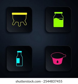 Set Envase de yogur, ubre, botella con leche y . Botón cuadrado negro. Vector