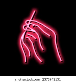 Nähhand, die eine Nadel mit einem fadenneonigen, hellen Vektor hält. Nähhandnadel mit Garngrafik