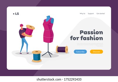 Taller de costura y plantilla de página de aterrizaje del trabajador del Atelier. Profesión de sastre o de fabricante de ropa, caracter de hombre sosteniendo hilo de hilo en gran tontería. Fabricación textil, moda. Ilustración del vector de dibujos animados