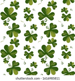 Shamrock sketch seamless pattern vector. Hand drawn vintage garland design element. Green doodle foliage of clover leaves. St Patricks Day background decorative shamrock ornament cartoon illustration