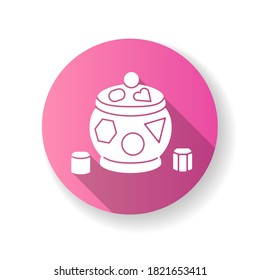 Icono de glifo de sombra larga del diseño plano rosado del clasificador de formas. Ordenando juguetes para niños pequeños. Educación y actividades en la primera infancia. Identificación del color y la forma. Ilustración de color RGB de silueta