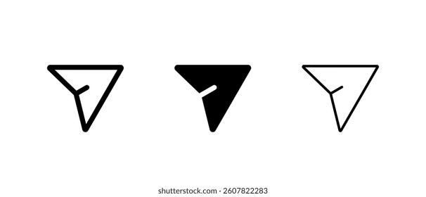 Share arrow icon set. Send message button sign symbol
