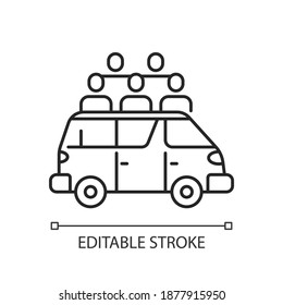 Compartir icono lineal de taxi. Modo de transporte entre taxicab y bus. Vehículos para personas. Ilustración personalizable de línea delgada. Símbolo de contorno. Dibujo de contorno aislado del vector. Trazo editable