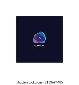 diseño de escudo con concepto de corazón