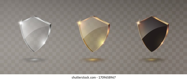 Icono de escudo aislado en fondo transparente. Los emblemas blancos, dorados y acrílicos negros protegen. Símbolos de protección de seguridad. Señales de defensa de vidrio brillante vectorial