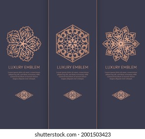 Conjunto de logotipos Escudo. Se puede usar para la joyería, la belleza y la industria de la moda. Ideal para emblema, monograma, invitación, volante, menú, folleto, fondo o cualquier idea deseada. Elementos elegantes y clásicos. EPS10.