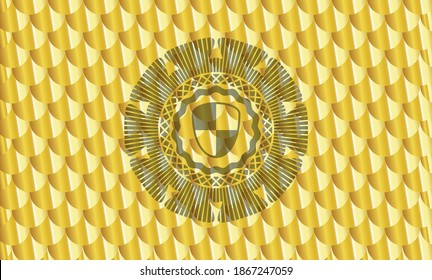 escudo, icono de seguridad dentro de la insignia de oro o emblema. Patrón de escalas. Ilustración vectorial. Detallado. 