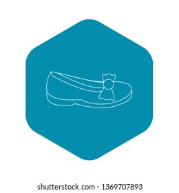 Shoe icon. Outline illustration of shoe vector icon for web