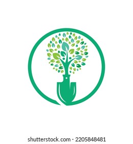 Viñeta con el diseño del logo del vector del árbol humano. Plantilla de diseño del logotipo del entorno verde del jardín.	