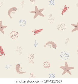 shrimps and starfish playing together