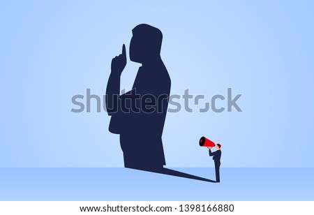 Shut up, the shadow of the speaker who took the loudspeaker turned into a shut u