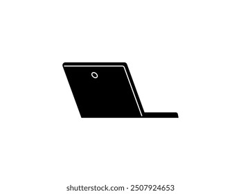 Vista lateral de un elegante portátil negro que simboliza la tecnología moderna y los espacios de trabajo digitales. Aplicable en trabajo remoto, entornos digitales, herramientas tecnológicas, trabajo en línea y oficinas modernas.