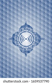 signal icon inside blue polygonal badge.