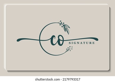 diseño de logotipo de firma co inicial hoja aislada y flor