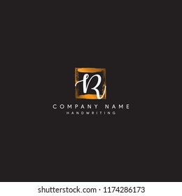 signature R logo