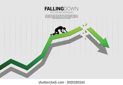 silueta de hombre de negocios en la rodilla sobre la flecha de crecimiento de craqueo. Concepto de depresión y negocios de obstáculos.