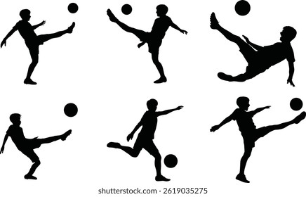 Silhueta de crianças chutando bola de futebol em ação.