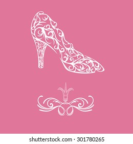 silhouette lace shoes with monograms and crown