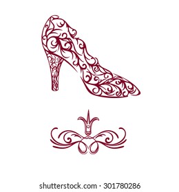 silhouette lace shoes with monograms and crown