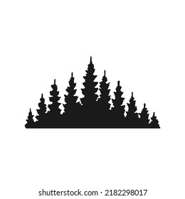 Silhouette von Pinienwald einzeln auf weißem Hintergrund. Handgezeichnete Vektorgrafik.
