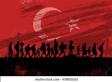 Silhouette der Flüchtlinge, die mit der Flagge der Türkei als Hintergrund laufen