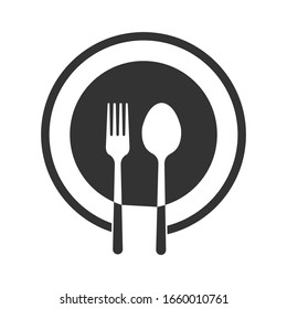tenedor de cuchara de silueta sobre icono del plato. aislado de fondo blanco. 
símbolo para el menú del restaurante. Diseño plano de ilustración de vector. Vista superior del diseño de los alimentos con logotipo. logo de la cena vista moderna en la parte superior.